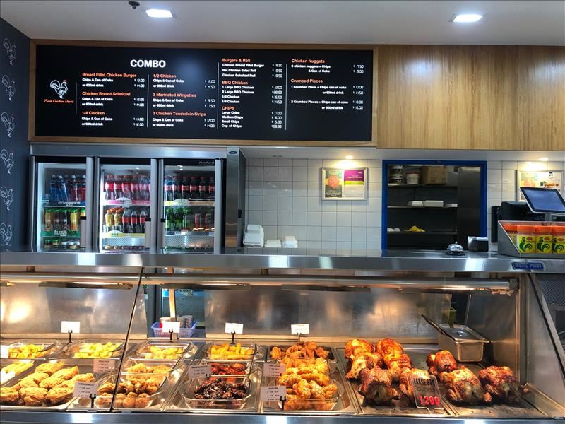 Sang shop gà Red lea trong shopping centre vùng Sydney