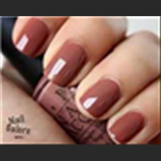 Cần thợ nail biết làm móng, bột và chân tay nước
