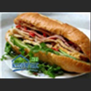 Cần cô bán hàng bánh mì.