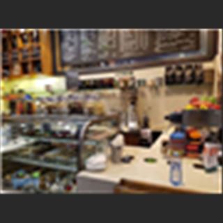  Hiện nay tiệm coffee ở Dockland Harbour town đang cần gấp barista