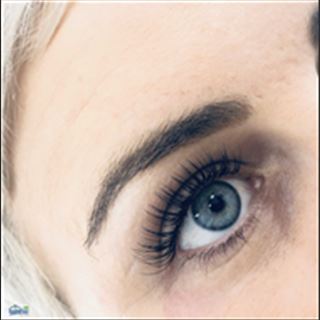 Cần tìm thợ nails biết làm sns, acrylic, shellac, waxing và eyelash extension