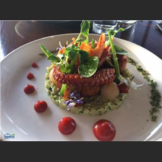 Nhà hàng Việt vùng Panania tuyển phụ bếp và Waiting Staff