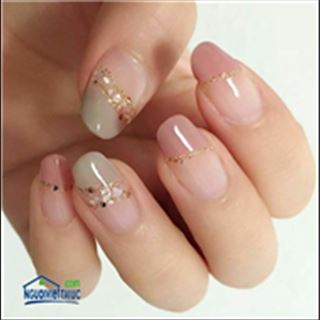 Shop nails vùng Central cần tìm thợ bột, SNS, tay chân nước
