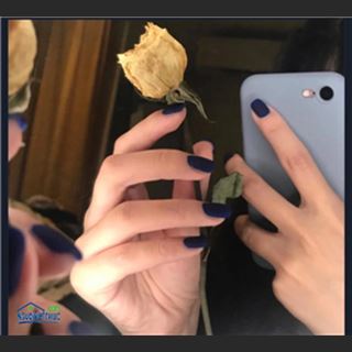 Shop nail vùng Port Melbourne cần tìm thợ bột, SNS và chân tay nước