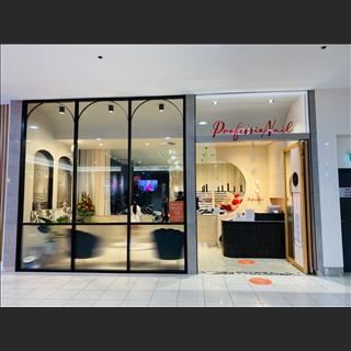 Shop nails vùng Marrickville cần thợ bột, sns và tay chân nước