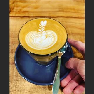 Cần tìm barista / all rounder cho shop cafe lương cao
