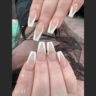 Shop nails cần thợ tay chân nước, shellac, SNS, bột lương cao 