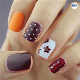 Shop nails vùng Tuggerah, Central Coast cần thợ, có phí đi lại