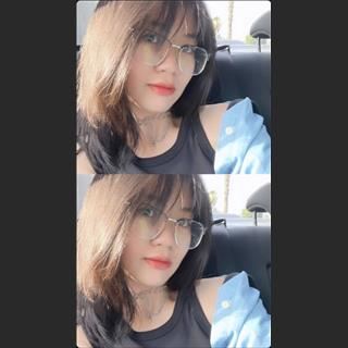 Nữ cần tìm việc làm