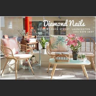 Diamond Nails Launceston cần tuyển thợ bột, SNS và chân tay nước