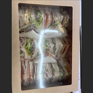 Tiệm Takeaway (Breakfast and Lunches) cần tuyển nhân viên 
