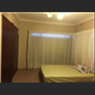 Phòng vị trí tốt tại Melbourne  cần cho share 
