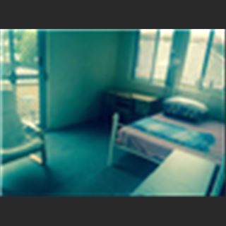Unit ở Summer Hill có 1 phòng lớn trong unit 2 phòng cần cho thuê