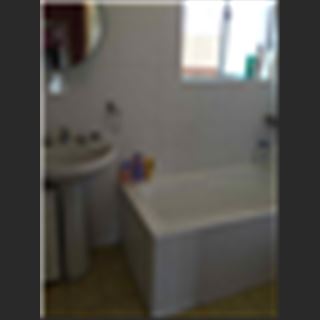 Dư phòng cho share- room for female to share