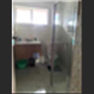 Nhà ở Melbourne  có dư phòng cần cho thuê