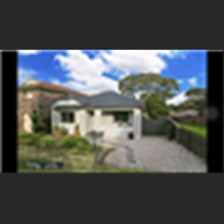 Nhà  ở Earlwood có dư phòng double cho share