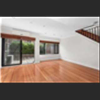 Modern Townhouse For Rent - 2 Bedrooms / 2 Bathrooms/ 2 Parking