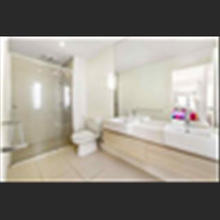 4 BEDROOM 3 BATHROOM TOWNHOUSE FOR SALE