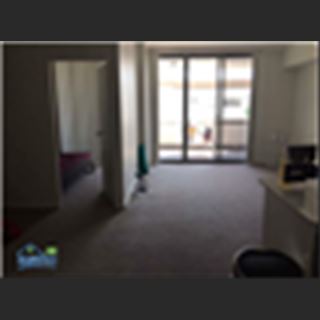 Apartment 2 bedrooms, 2 bathrooms cho share.