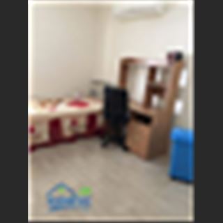 Half house dư phòng cho nữ share ( no aircon or heater) 