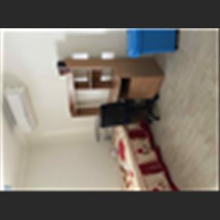 Half house dư phòng single cho nữ share in Chester Hill