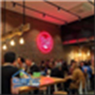 Hiện shop Fish & Burger Co. đang tuyển kitchen staff