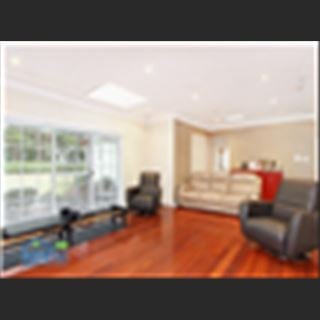Nhà 3 phòng vùng Bankstown cho thuê.