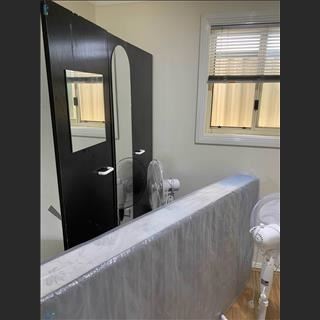 Granny flat còn dư 1 phòng single cho thuê, cạnh park vùng Bankstown