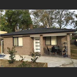 Nhà gạch granny flat mới xây 3 năm cho thuê ở vùng Villawood