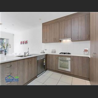 Nhà có phòng single cho thuê ở khu Prospect giá $200/week (include all