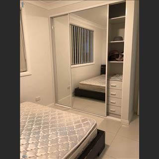 Granny flat mới xây vùng Yagoona cho share lại phòng tiện nghi