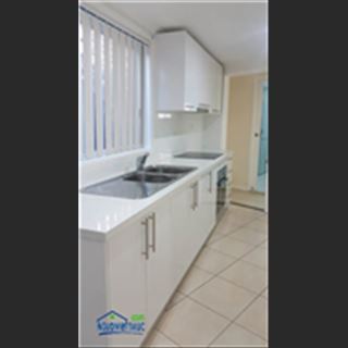 Half house cho thuê $320 tất cả riêng biệt vùng St Johns Park 