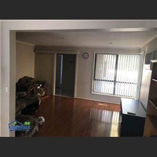 Nhà vùng Albanvale còn 2 cho share phòng giá $500/ 1 tháng