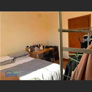 Nhà vùng Burwood Deakin Uni dư phòng cho share