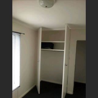 Nhà có dư phòng cần cho share vùng Melbourne