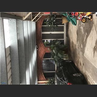Cho thuê unit mới, 2 phòng, có bãi đậu xe, bếp riêng vùng Springvale 