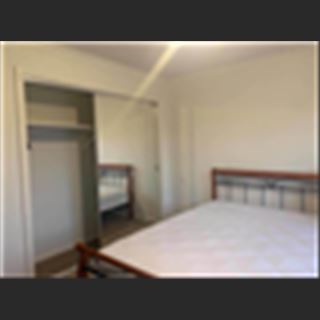 Nhà mới vùng Burnside Heights có 1 phòng double cho share