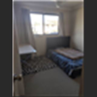 Hiện tại nhà còn 2 phòng available đường Buckingham Place cho thuê