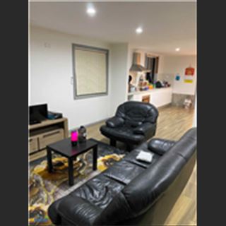 Granny flat mới còn dư một phòng double sạch sẽ yên tĩnh cho share