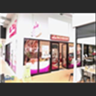 Tiệm nail nằm trong khu du lịch nổi tiếng Queensland cần sang lại