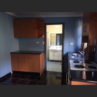 Granny flat 1 phòng vùng Bonnyrigg cho thuê