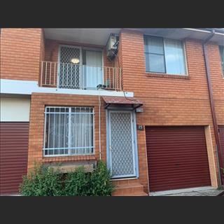 Townhouse vùng Cabramatta cho thuê dài hạn