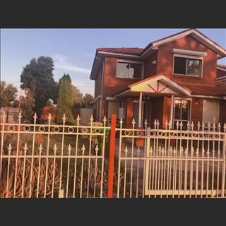 Phòng trống sạch sẽ cho thuê ở Braybrook 