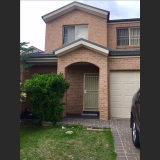 Very nice Room for share in Cabramatta West – Full Furniture walk
