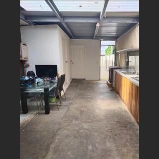 Bungalow đầy đủ tiện nghi cần cho thuê