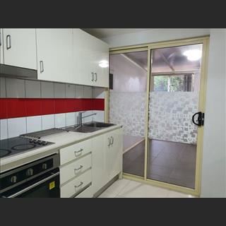 Granny flat 2 phòng ngủ cho thuê vùng Cabramatta West