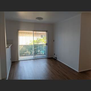 Unit 2 phòng ngủ mới tân trang cho thuê vùng Canley Vale 