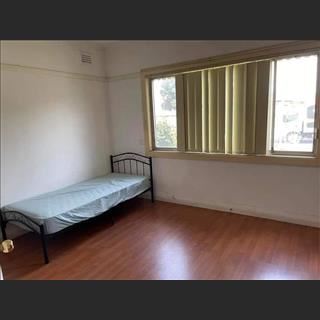 Nhà 2 phòng lớn double ở Bankstown cho thuê