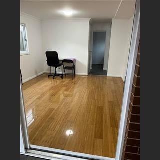 Studio có đường điện riêng, gần ga xe lửa cho thuê 