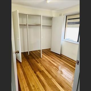 Còn dư một phòng single vùng St Albans cho nữ thuê lâu dài
